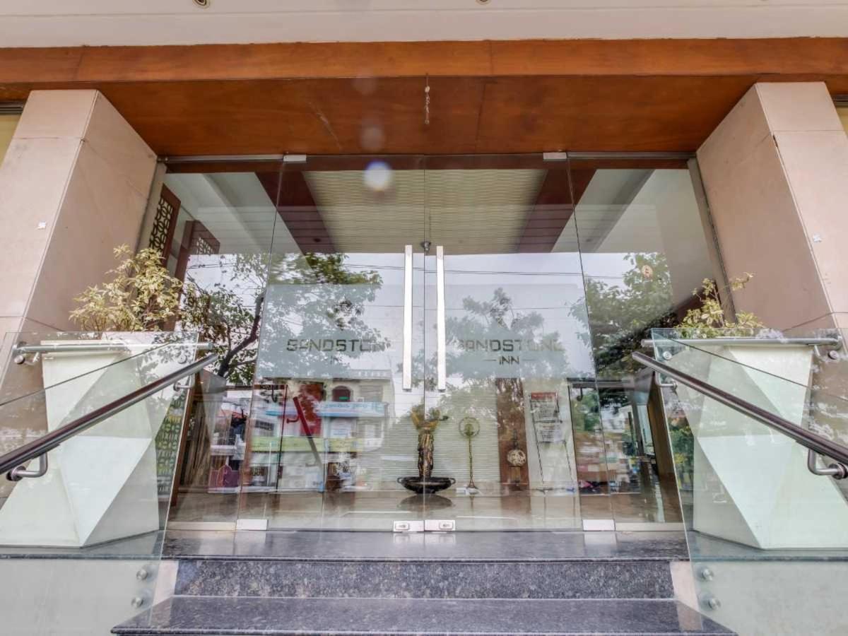 Hotel Sandstone Inn Lucknow Exterior photo